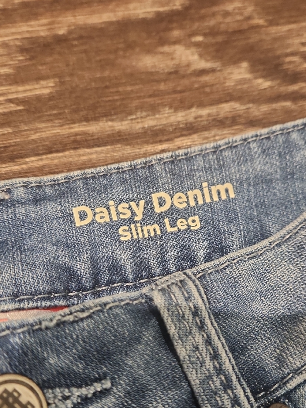 ❤️ LAURIE FELT EMBROIDERED HIGH RISE SKINNY DAISY DENIM JEANS, 4P (27 PETITE) - Picture 7 of 12